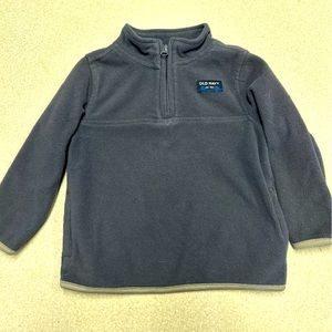 Old navy 2T boys pullover